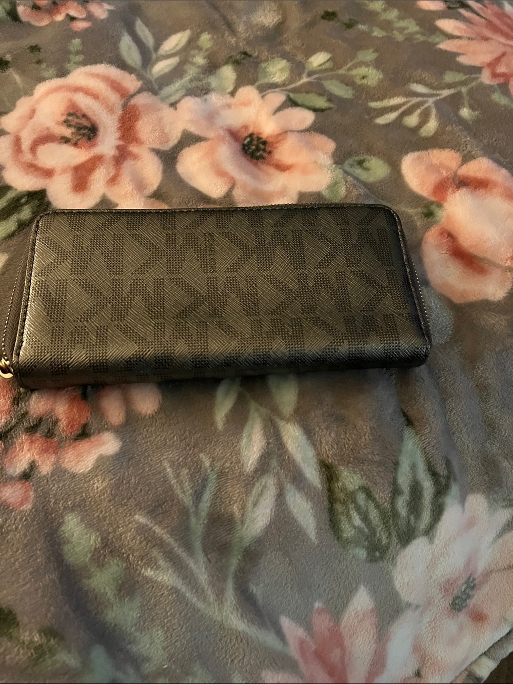 Michael Kors Black MK Logo Zip-Around Wallet with Gold Plaque - Picture 5 of 5
